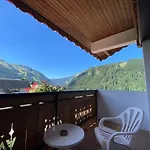 Macchi Restaurant & 4* Châtel