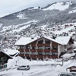 Macchi Restaurant & Szálloda 4*