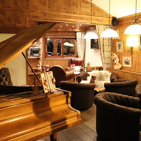 호텔 Macchi Restaurant & Châtel