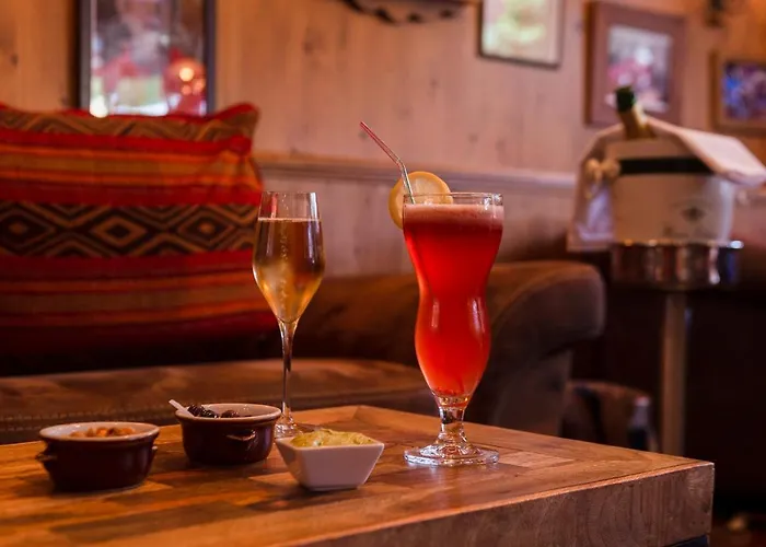 Macchi Restaurant & 4* شاتيل