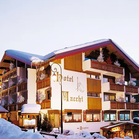 فندق Macchi Restaurant & شاتيل