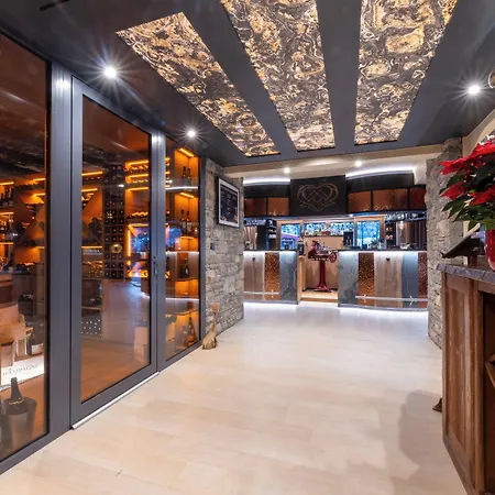 Hotel Macchi Restaurant & 4*